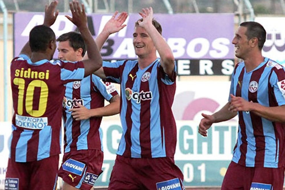 Νικηφόρο ξεκίνημα για Ένωση