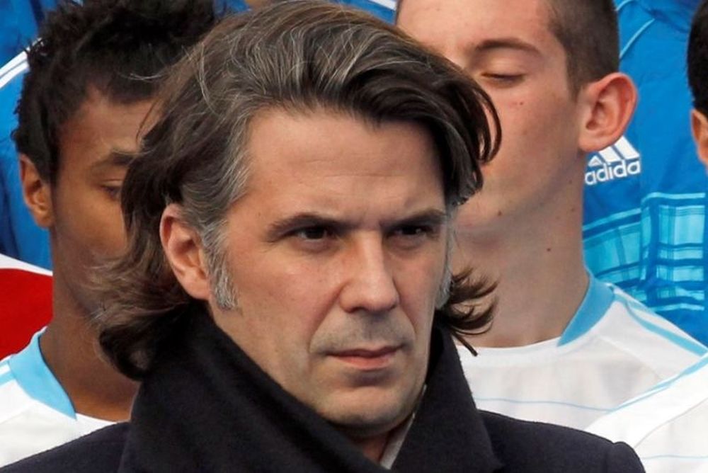 Λαμπρούν: «Πρέπει να βάζουμε τρία» 