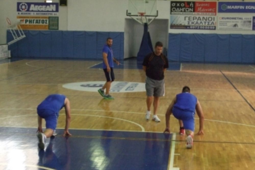 Πρώτο φιλικό με Φιλαθλητικό