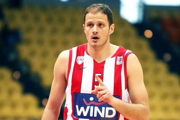 Αποσύρεται ο Νεστέροβιτς