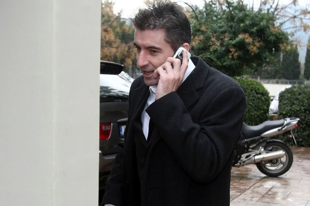 Πρέπει να αλλάξει ρότα