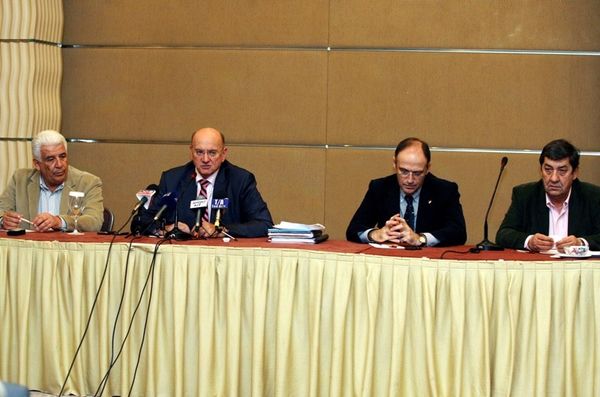 Υποψήφιος ο Αρκουμάνης