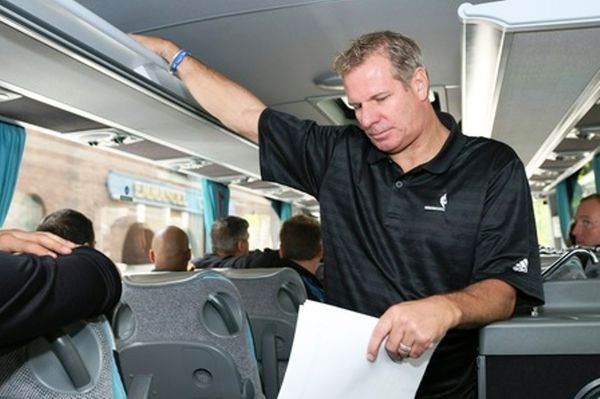 Παρελθόν ο Ρονζόουν από Τίμπεργουλφς