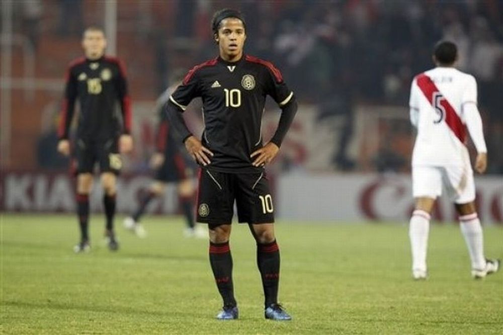 «Πυρά» Ντος Σάντος σε Ρέντναπ!