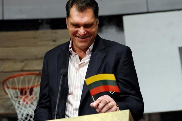 Σαμπόνις: «Σπάνια ομάδα η Ισπανία»