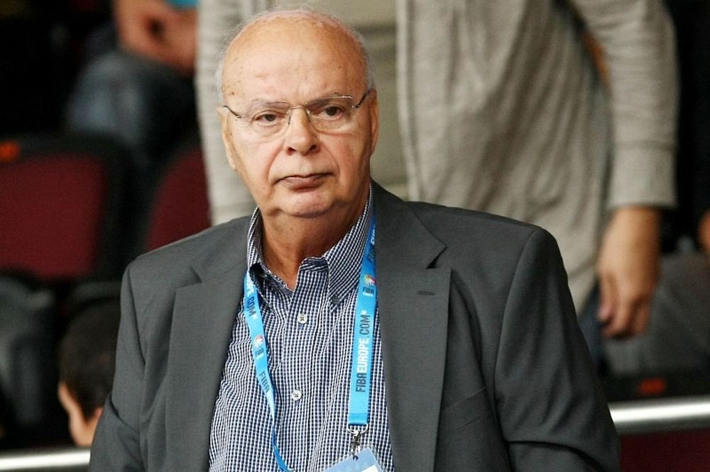 Ο Βασιλακόπουλος στο ξενοδοχείο της Εθνικής!