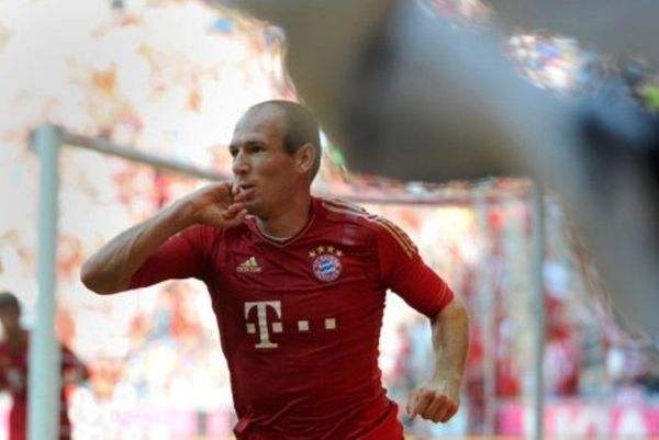 Ρόμπεν: «Ανοιχτός σε ανανέωση»