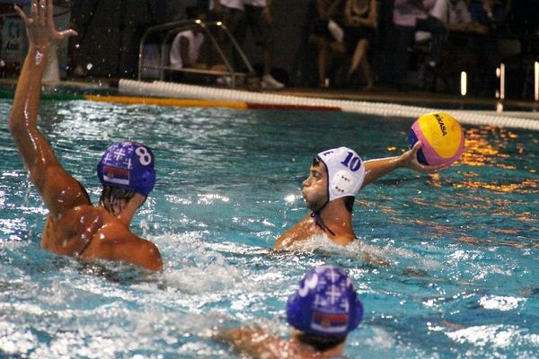 Στην κορυφή οι «πλάβι»