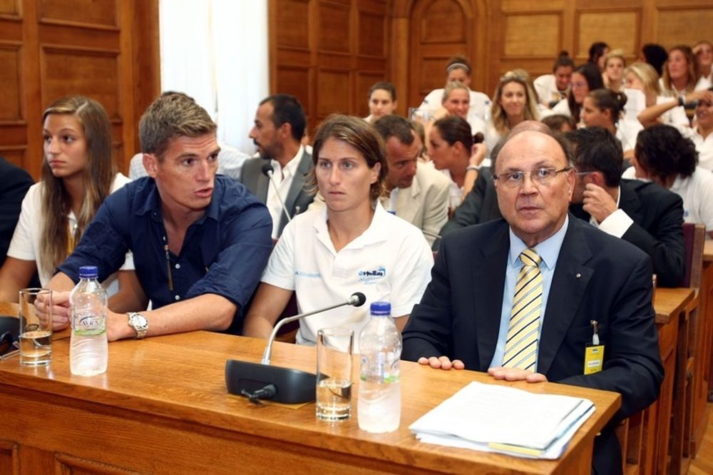 Στη Βουλή οι αθλητές