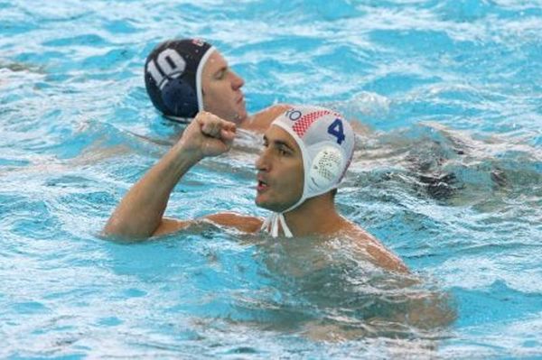 Μλάντοστ και Μαρσέιγ οι πρώτοι
