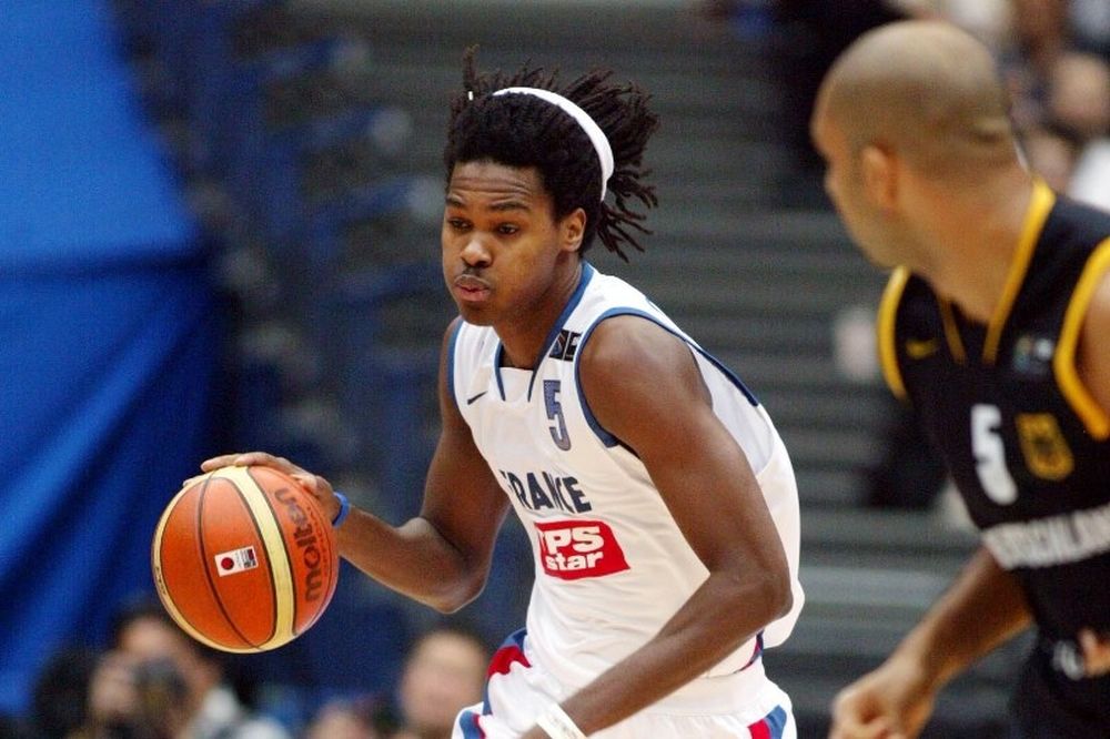 Δύο παιχνίδια εκτός ο Ζελαμπάλ