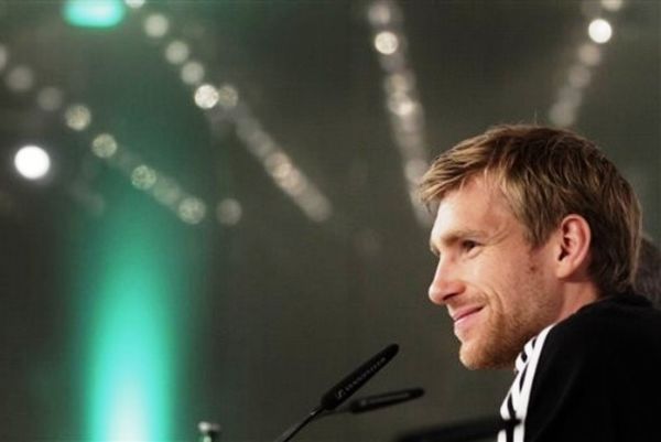 Μερτεσάκερ: «Ίνδαλμα μου ο Άνταμς»