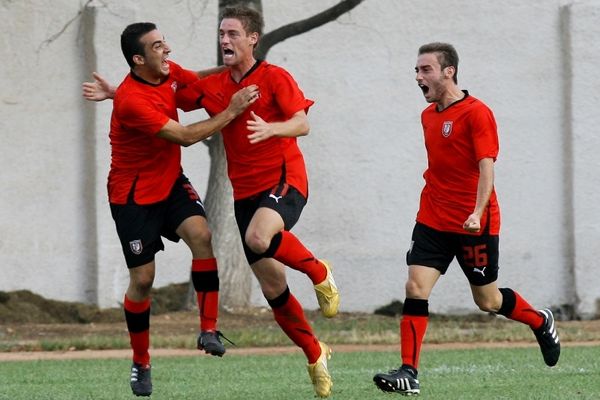 Ντίνας: «Ο κόσμος θα μας δώσει ώθηση»