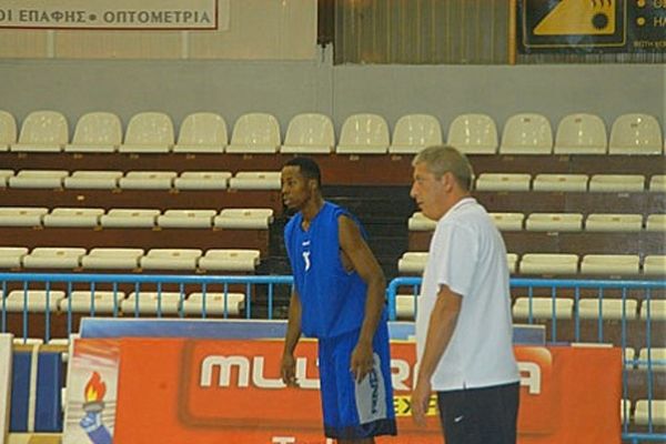 Χόπσον: «Ευκαιρία ο Κολοσσός»