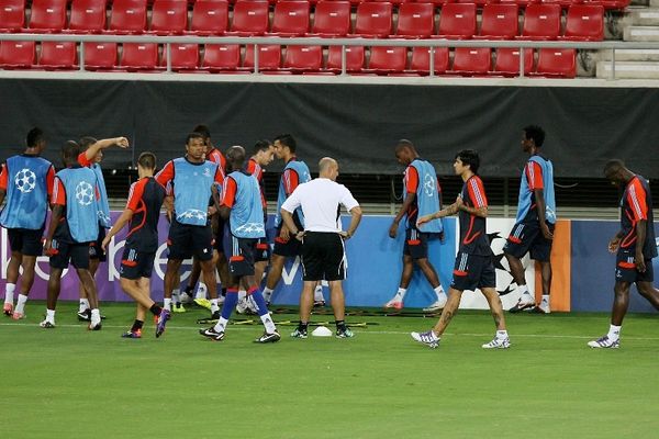 Βόλτα στην Αθήνα η Μαρσέιγ (photos)