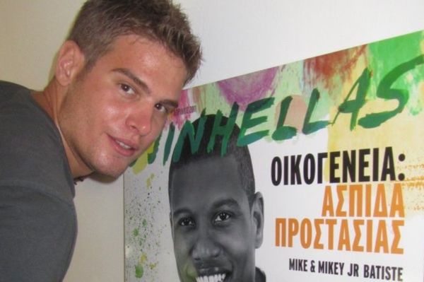 Ο Γιώργος Μπόγρης κάνει Respect στον Mike Batiste