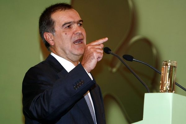Όποιος δεν θέλει να ζυμώσει… (και οι υβριζόμενοι πρωθυπουργοί…)