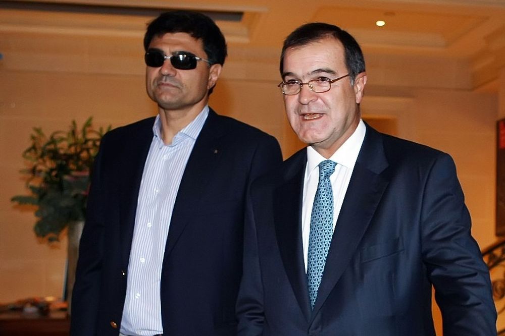 «Εξ άλλου, απόψε… έχει και παιχνίδι!»