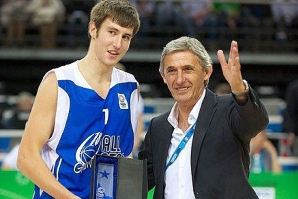 Έλαμψε ο Καράσεφ!