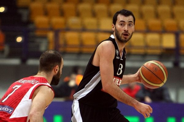 Με Αποστολίδη ο Ηλυσιακός