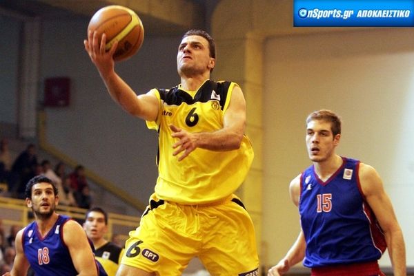 Καρύδας: «Να γεμίζει ο κόσμος το γήπεδο»