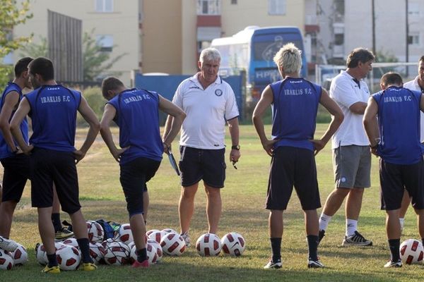 Προπόνηση στο… ποδοβόλεϊ στον Ηρακλή!