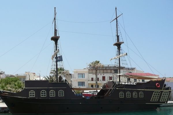 «Ερυθρόλευκοι»... πειρατές στο Ηράκλειο!