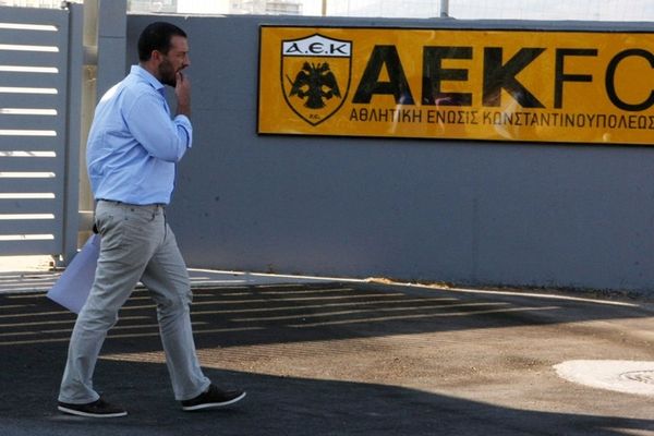 Στα Σπάτα η συνάντηση με την «Petit Chateau»