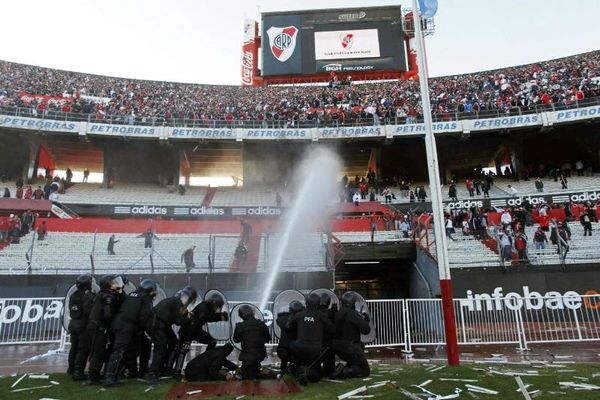 Αρνήθηκαν τις κατηγορίες οι οπαδοί της Ρίβερ