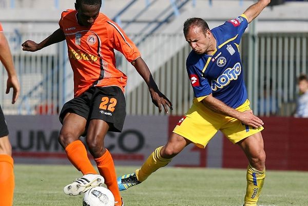 Χούλι: «Στόχος η βελτίωση της ομάδας»