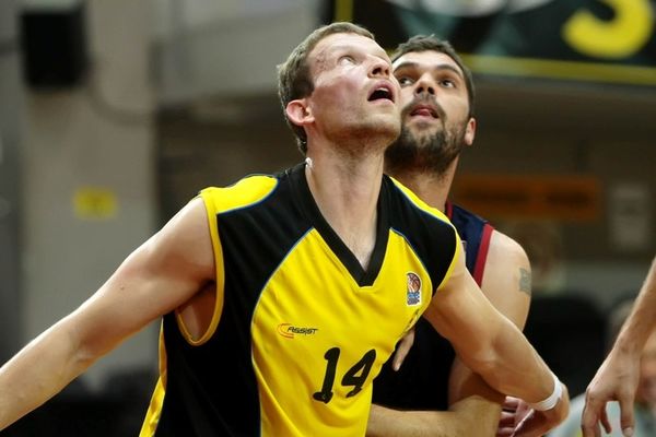 «Κλείνει» Νάτζφεϊ