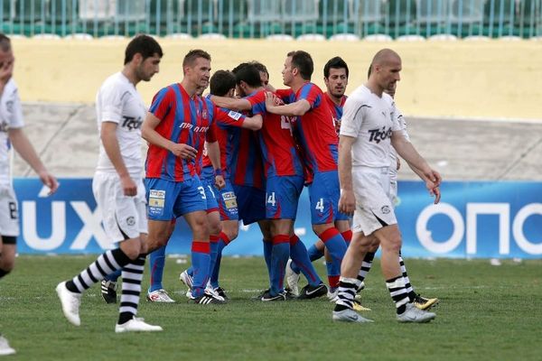 «Τρέχουν» για τα έγγραφα στον Διαγόρα