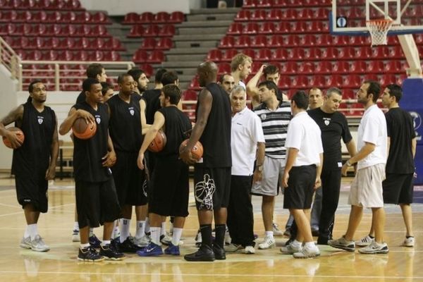 Εξετάσεις και αναχώρηση για ΠΑΟΚ