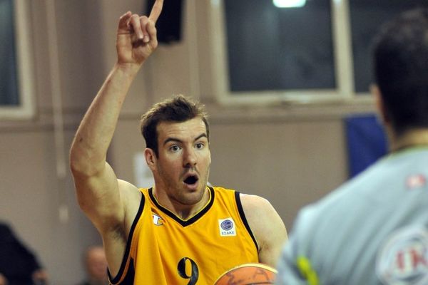 Διαπραγματεύσεις με Δέδε