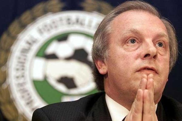 Τέιλορ: «Να βρούνε μια λύση»