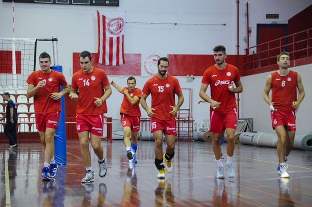 Επαγγελματικό συμβόλαιο για Μάρκου