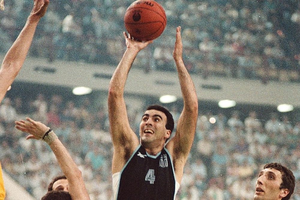 Το επίσημο «αντίο» του μεγάλου Νίκου Γκάλη 