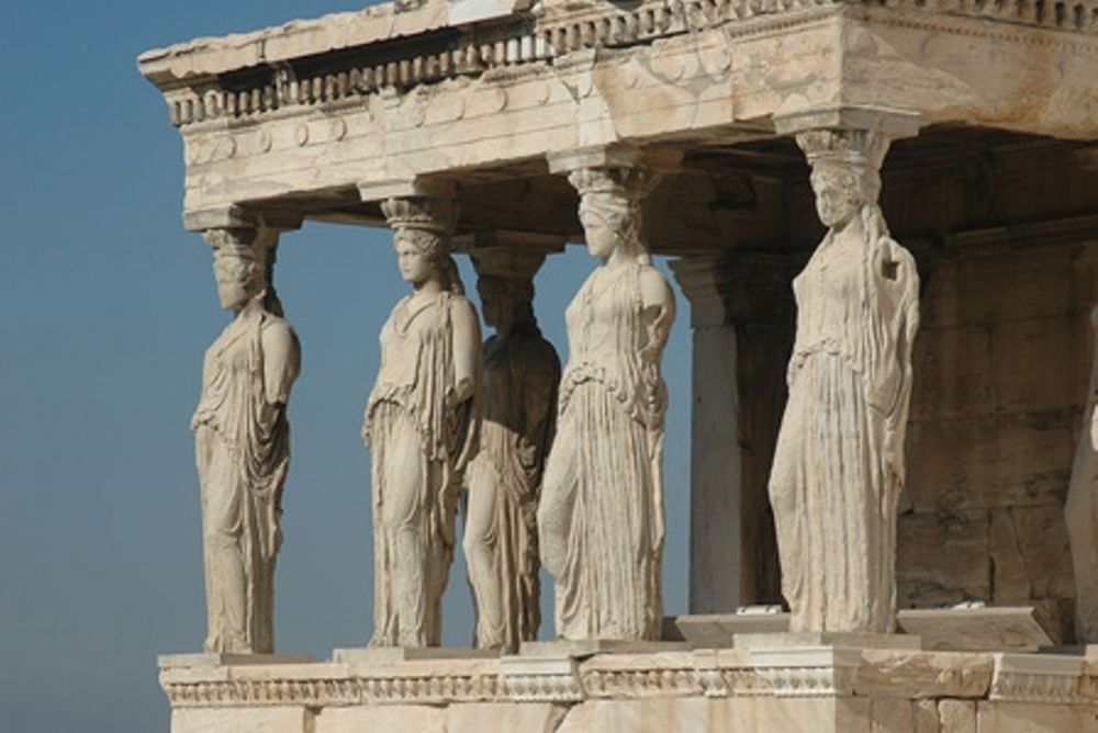 O Κοστάντσο δεν… πέφτει ούτε για ύπνο