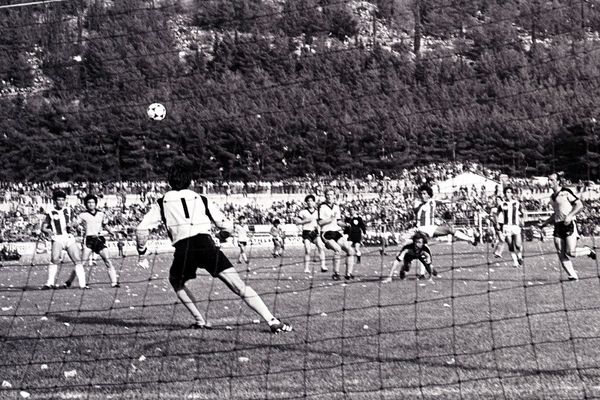 Στη σέντρα το πρώτο επαγγελματικό πρωτάθλημα (video + photos)