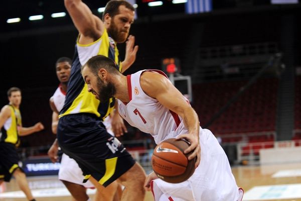 Άνετος και ωραίος ο Ολυμπιακός (photos)