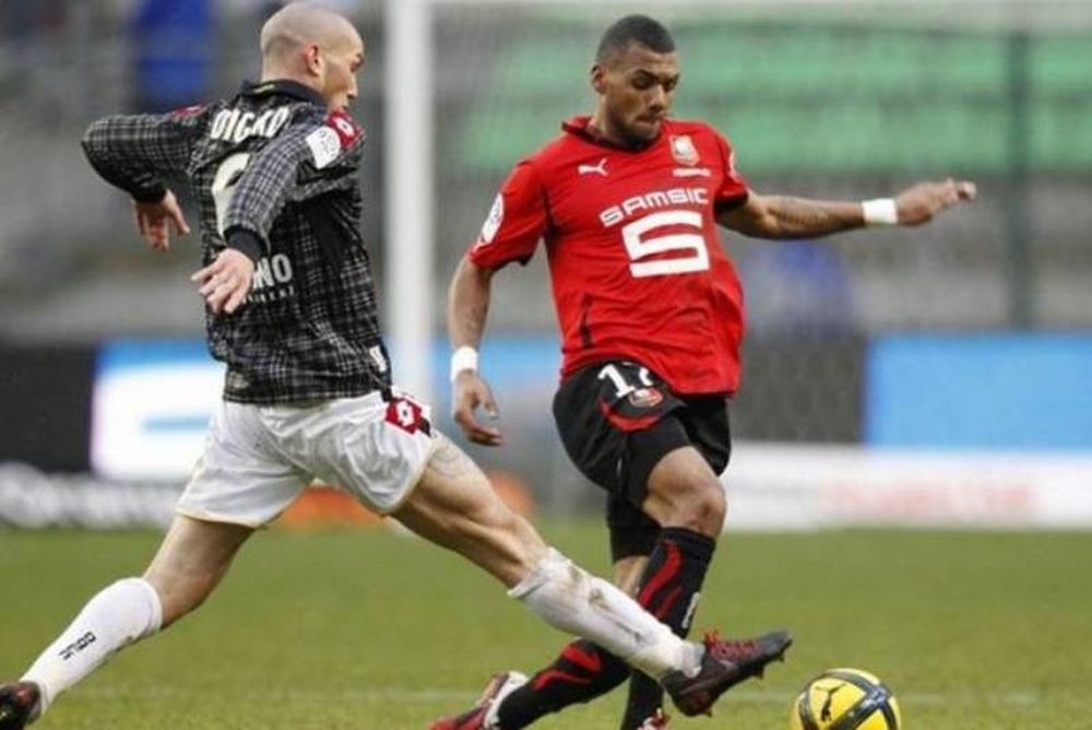  Επιστρέφει για Μ΄Βιλά η Άρσεναλ