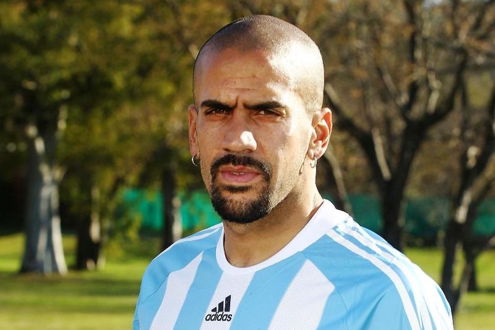 Κρεμάει τα παπούτσια του ο Βερόν