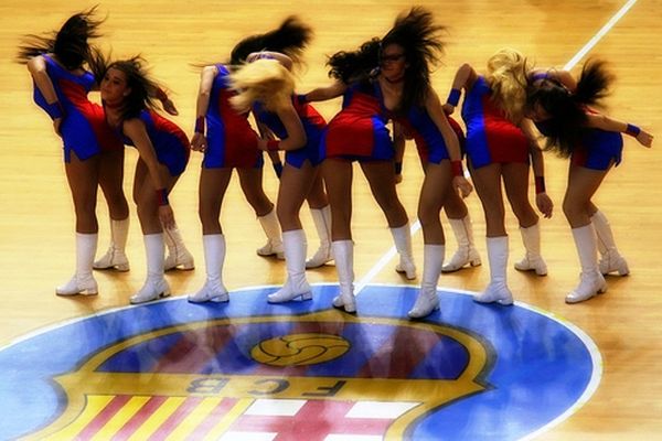 Ζητούνται… Cheerleaders! (video)