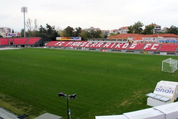 «Ρεκτιφιέ» στο γήπεδο του Πανσερραϊκού