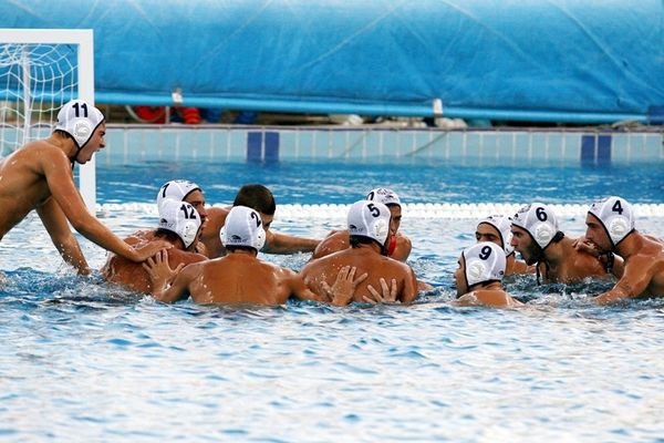 Έριξε «μπαλωθιά» η Βουλιαγμένη (photos)