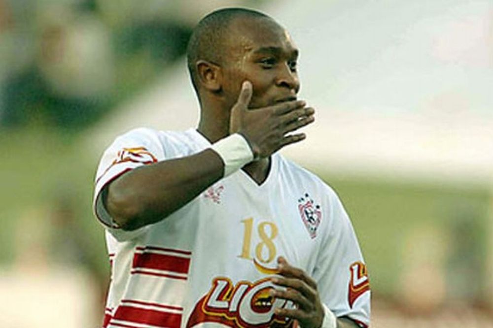 Επίθεση σε φωτογράφο ο Σικαμπάλα !(video)