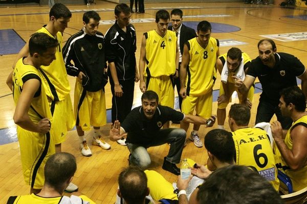 Επεισοδιακή ήττα για ΑΕΚ