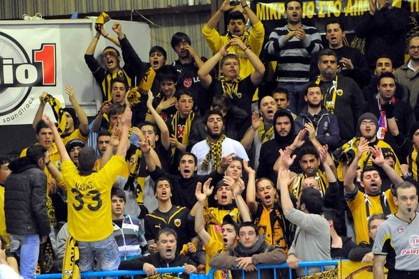 Καταδικάζει τα επεισόδια η ΑΕΚ