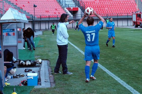 Παρουσίασε τις νέες φανέλες ο Εθνικός Γαζώρου