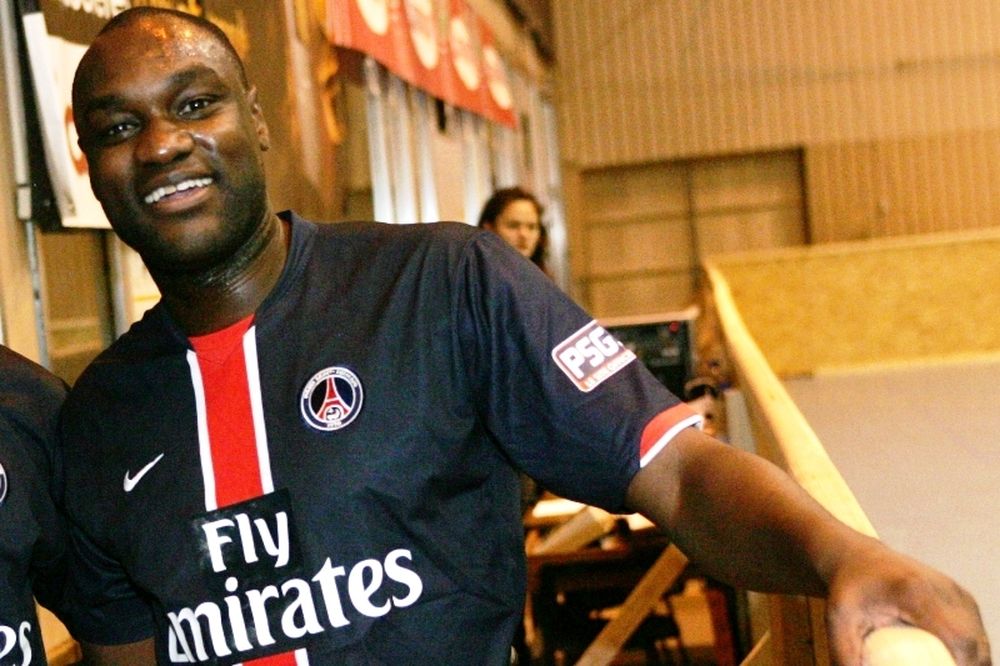 Εμπομά για Καμερούν